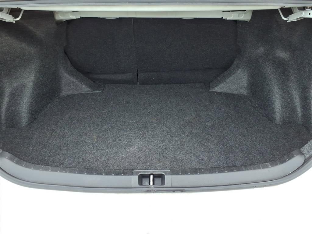Used 2017 Toyota Corolla LE w/ Carpet Mat Package (TMS) image 17