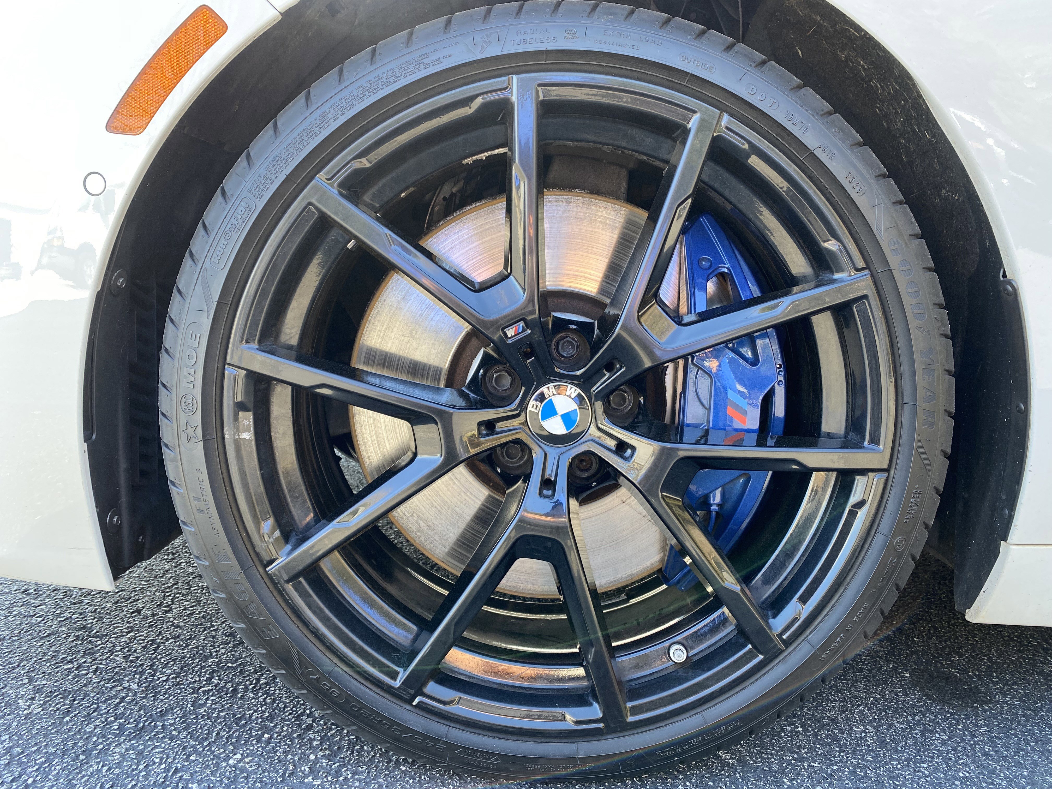 Used 2019 BMW M850i xDrive M850i xDrive w/ M Carbon Exterior Package image 40