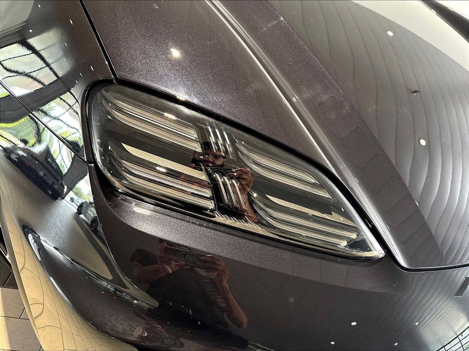 New 2026 Porsche Macan Turbo Electric AWD/4WD image 12