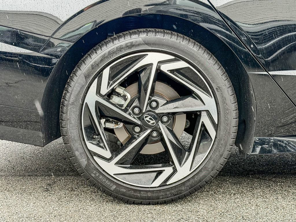 Certified 2024 Hyundai Sonata SEL w/ Convenience Package image 9