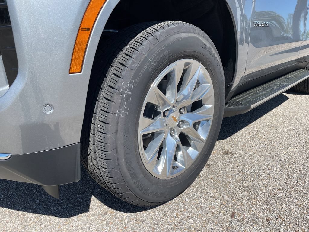 New 2026 Chevrolet Tahoe Premier w/ Sun And Tow Package AWD/4WD image 13