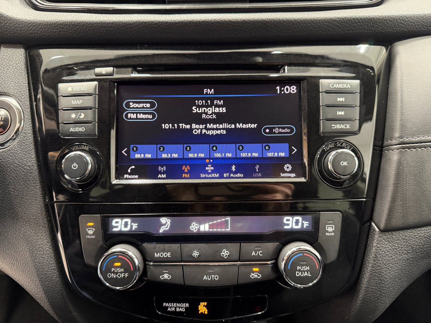 Used 2020 Nissan Rogue SL image 16