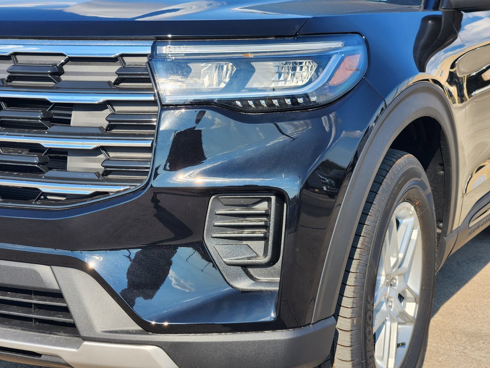 New 2026 Ford Explorer Active AWD/4WD image 10