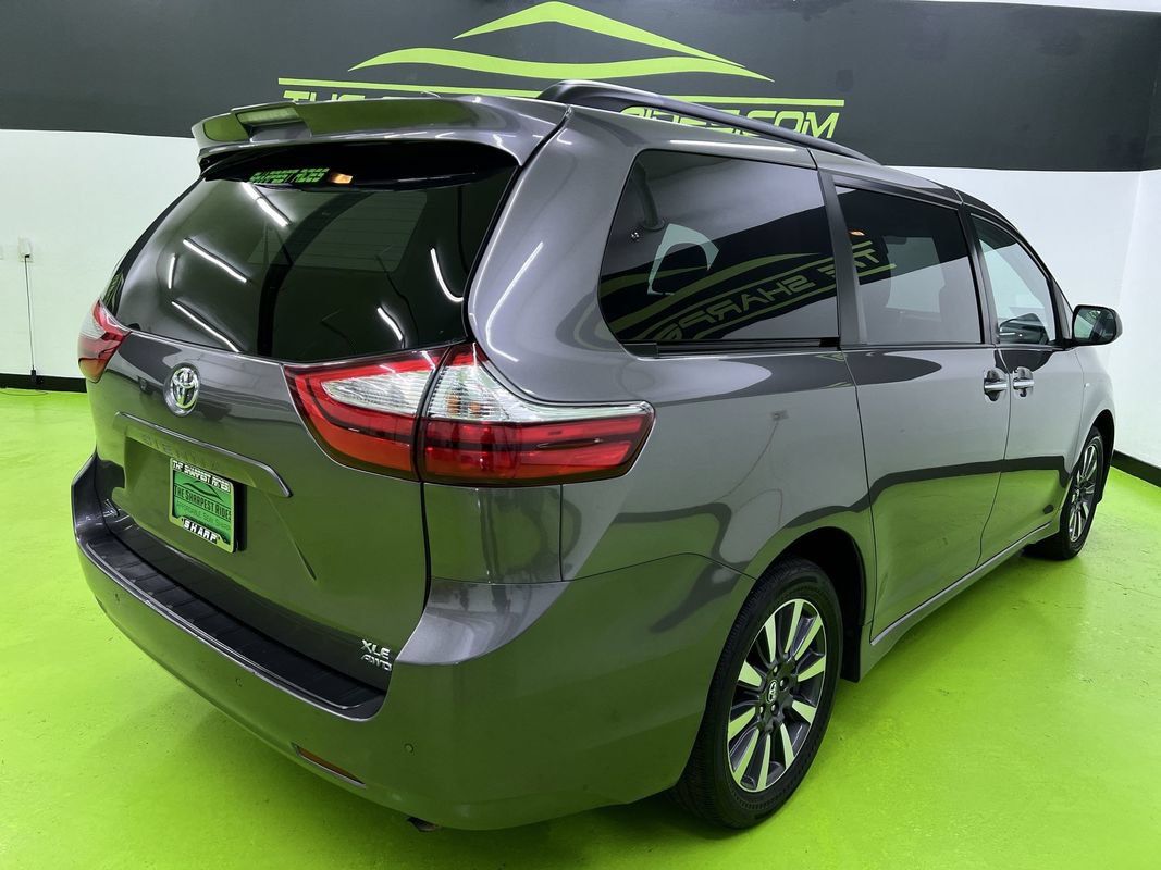 Used 2018 Toyota Sienna XLE w/ XLE Navigation Package AWD/4WD image 10