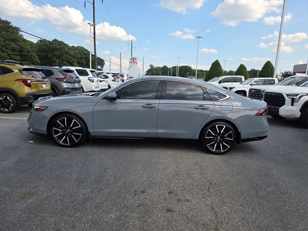 Used 2024 Honda Accord Touring image 4