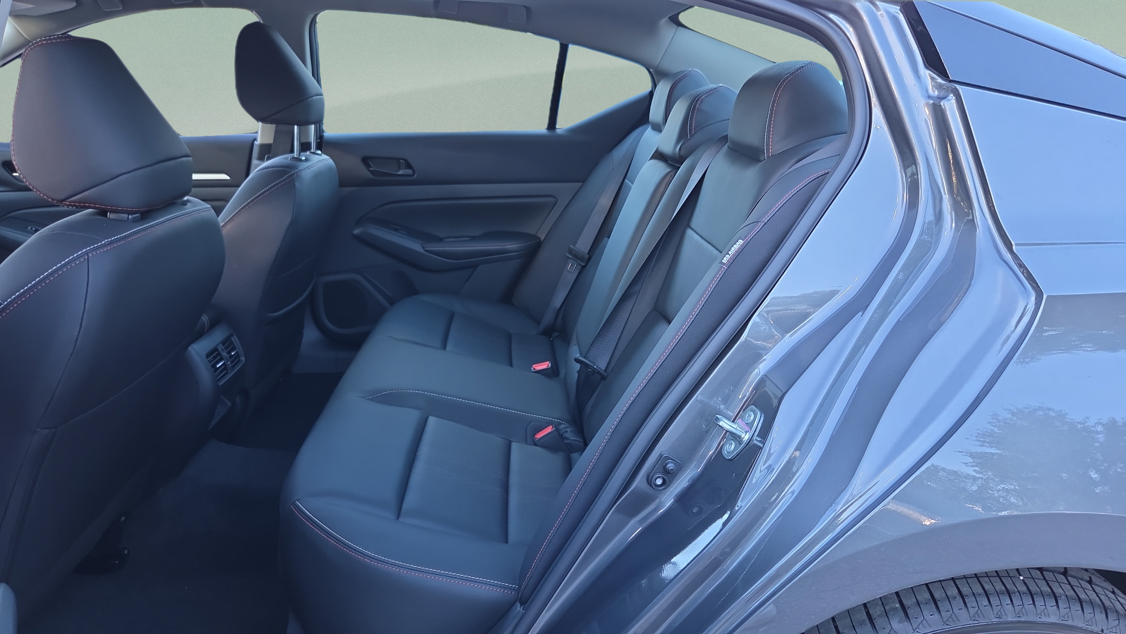 New 2026 Nissan Altima 2.5 SR w/ SR Premium Package FWD image 10