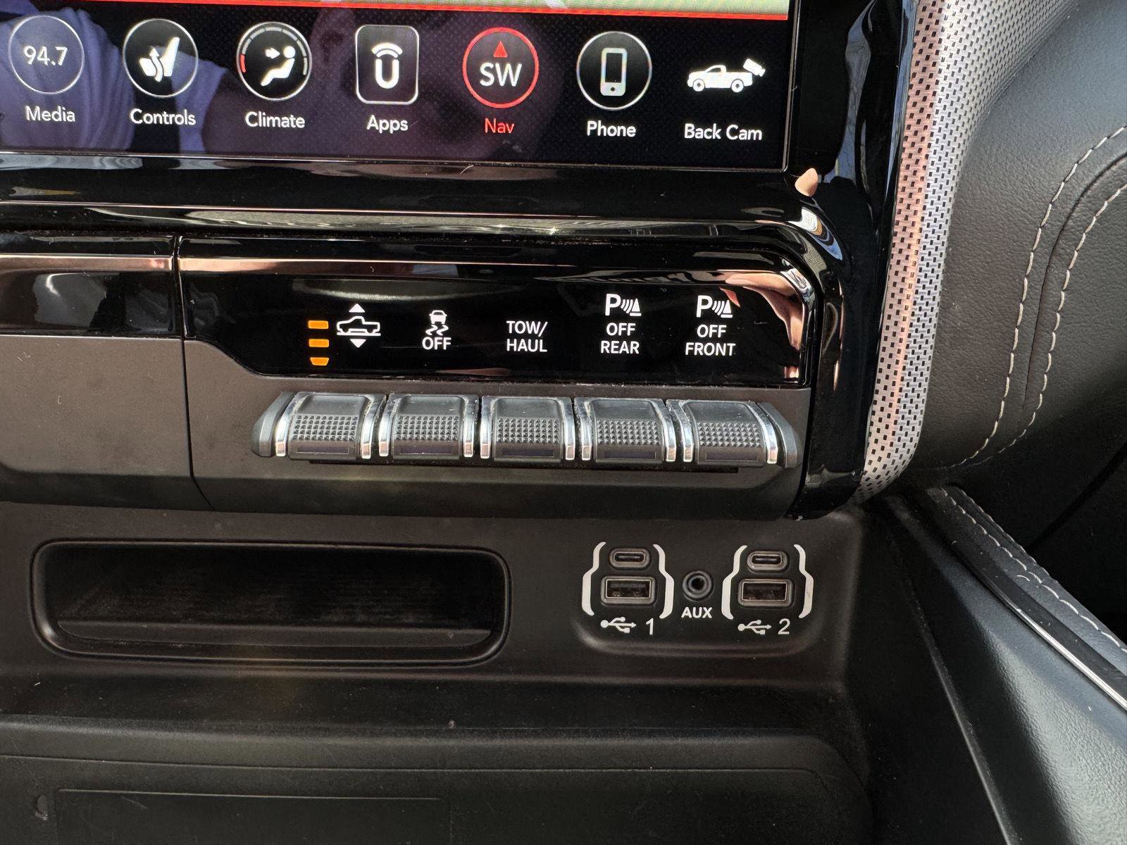 Used 2021 RAM 1500 Limited w/ Body Color Bumper Group image 26