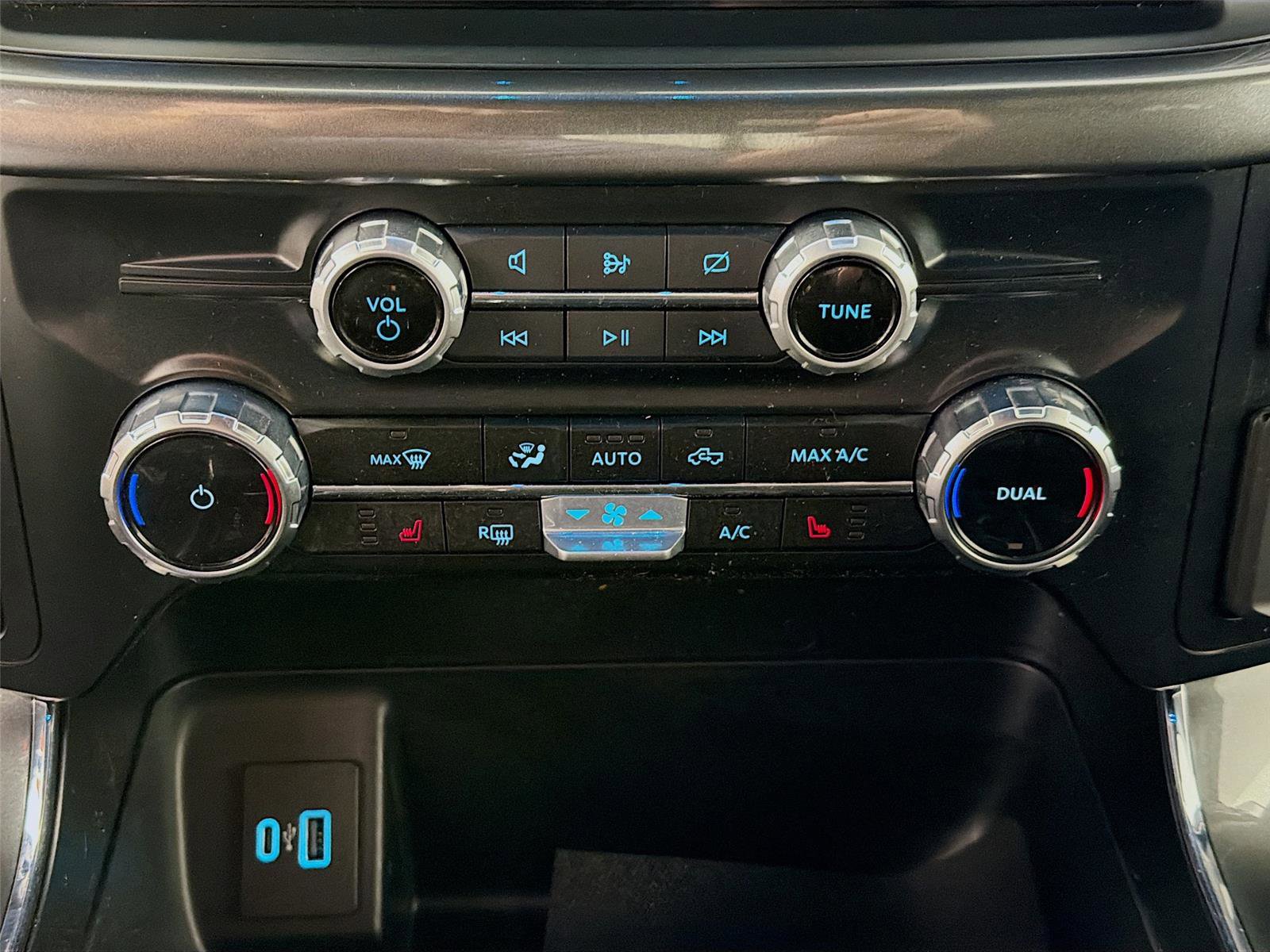 Used 2023 Ford F150 XLT w/ Equipment Group 302A High image 17