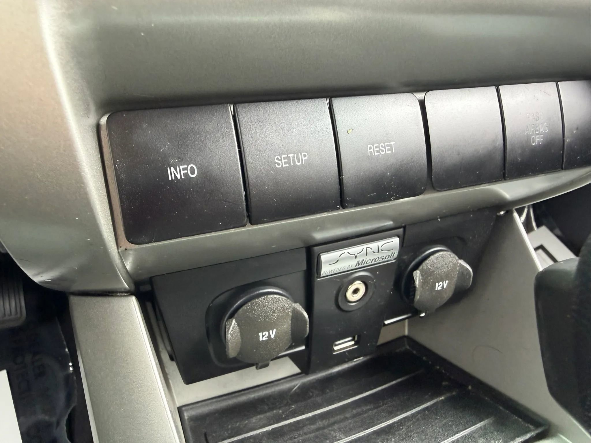 Used 2009 Ford Focus SE image 32
