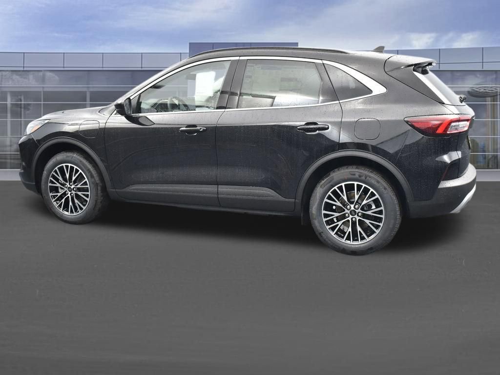 New 2025 Ford Escape SE w/ PHEV Premium Package FWD image 2