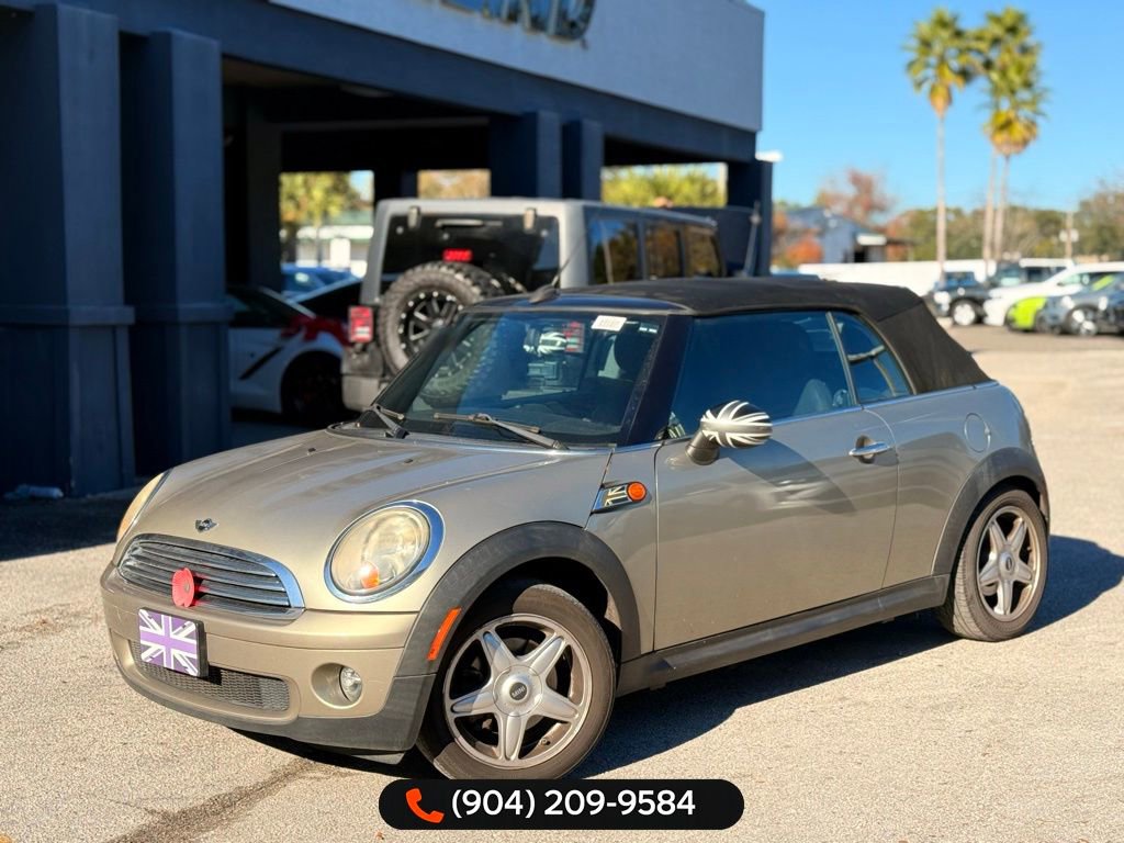 Used 2010 MINI Cooper Convertible image 1