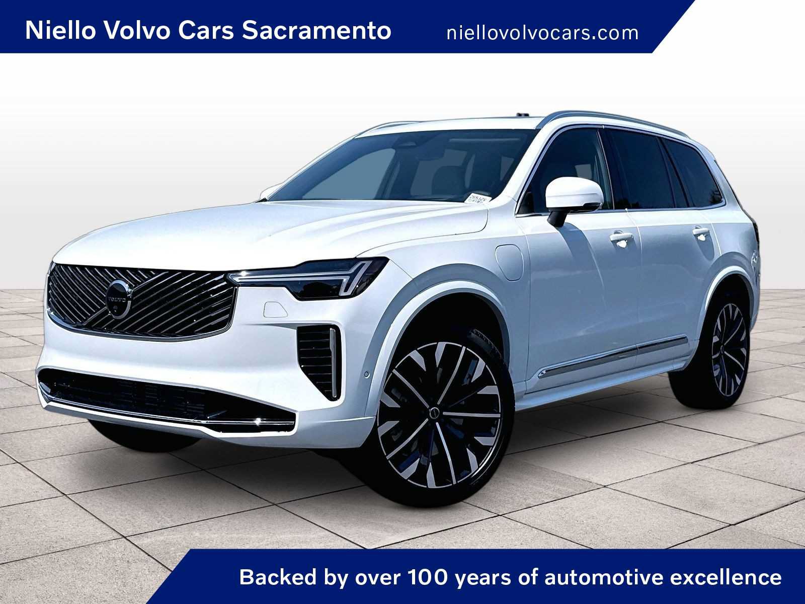 New 2026 Volvo XC90 T8 Ultra w/ Protection Package AWD/4WD image 1