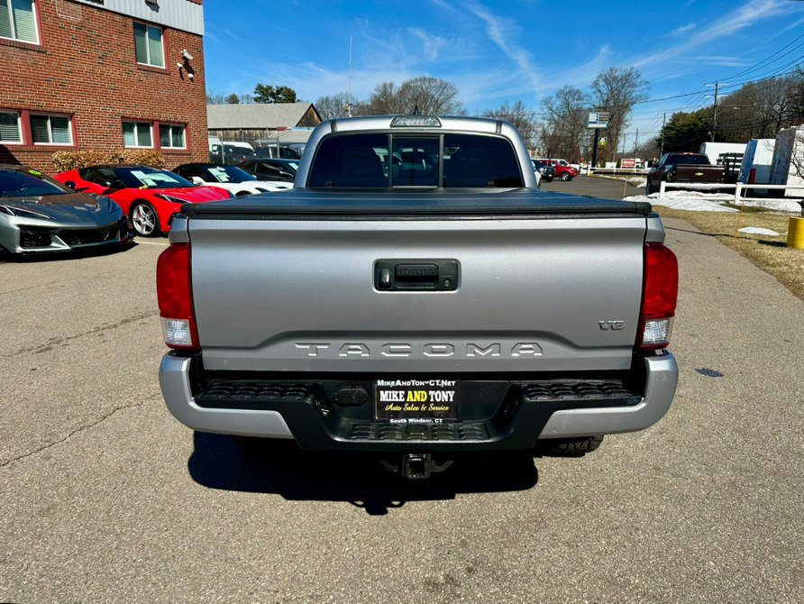 Used 2016 Toyota Tacoma TRD Sport w/ Exterior Package AWD/4WD image 7