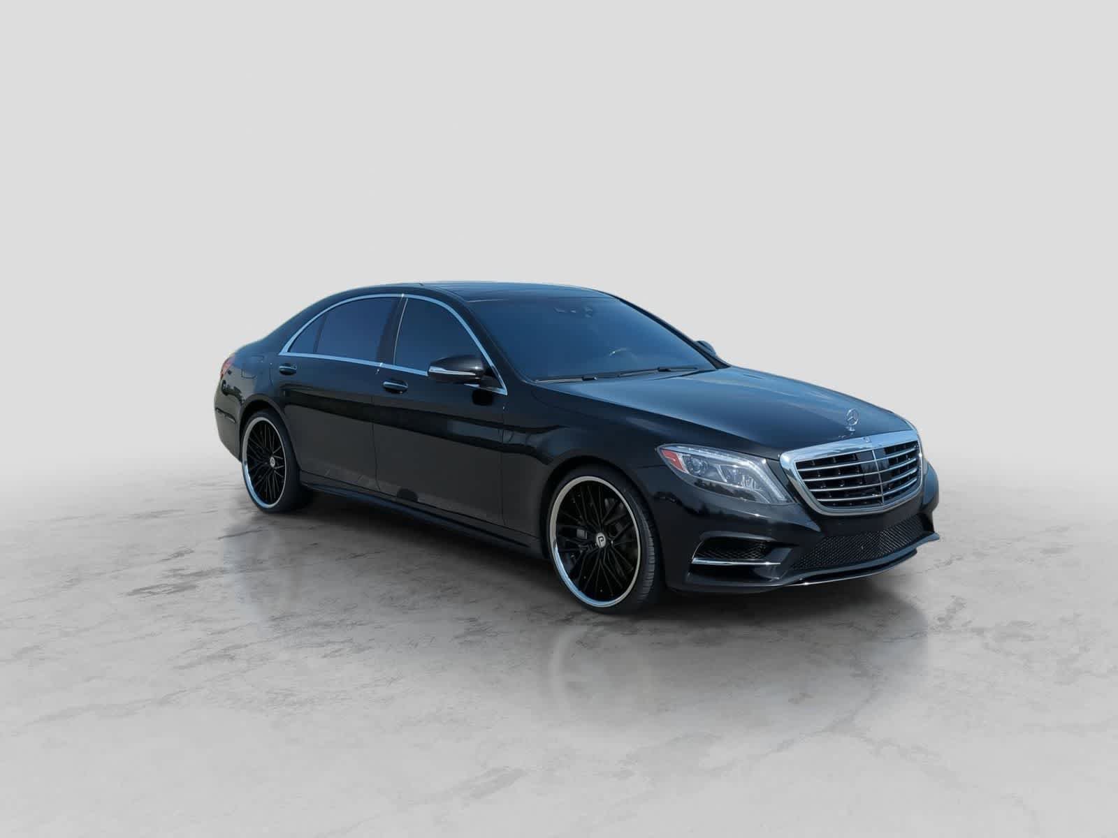 Used 2017 Mercedes-Benz S 550 4MATIC Sedan image 2