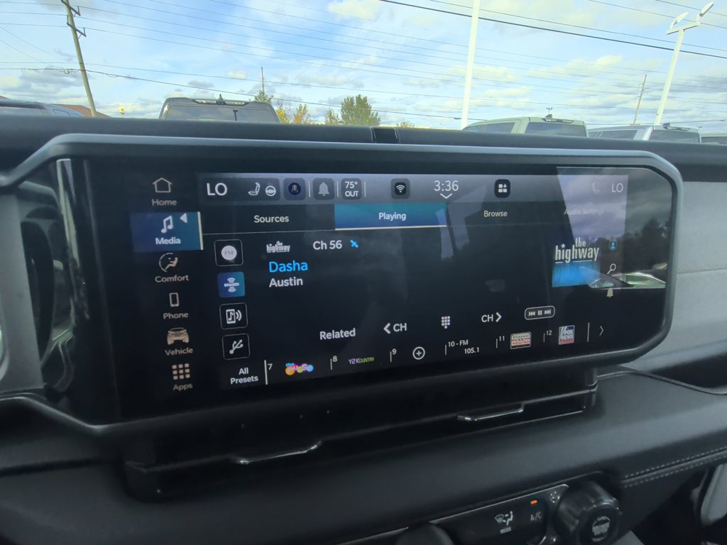 Used 2026 Jeep Wrangler Unlimited Sahara AWD/4WD image 17