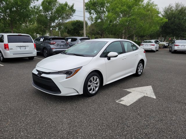 Used 2024 Toyota Corolla LE FWD image 4