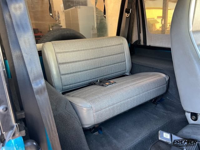 Used 1992 Jeep Wrangler 4WD image 15