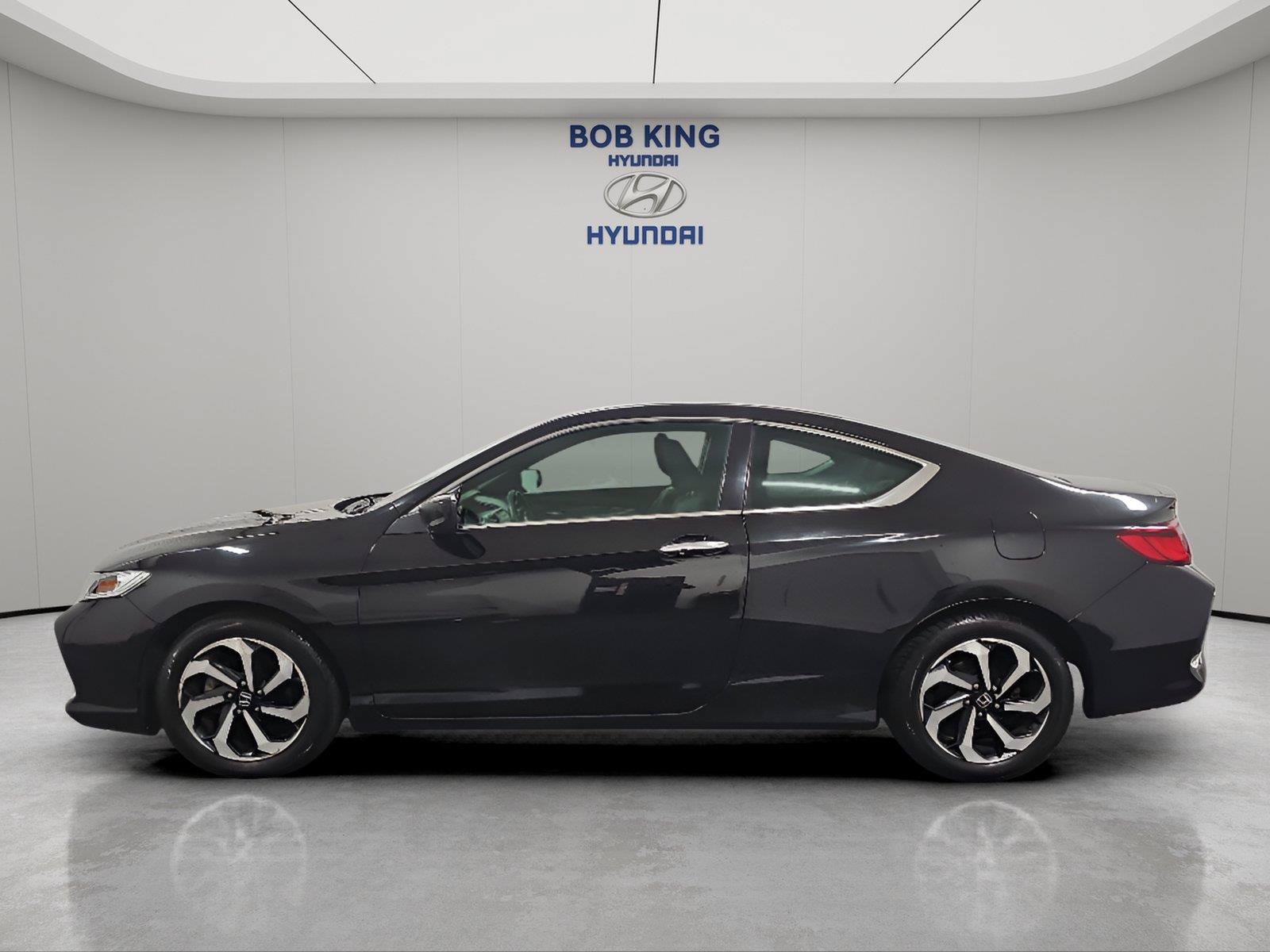 Used 2016 Honda Accord LX-S image 2