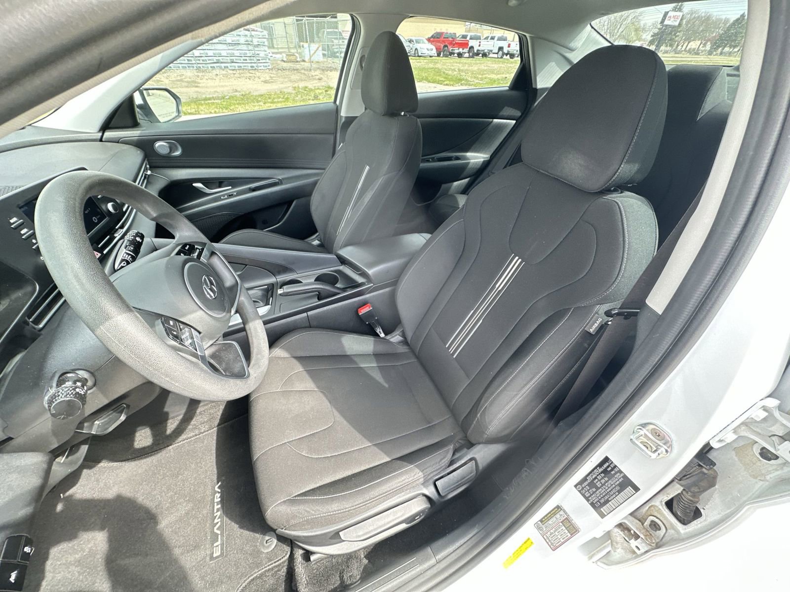 Used 2021 Hyundai Elantra SEL image 18