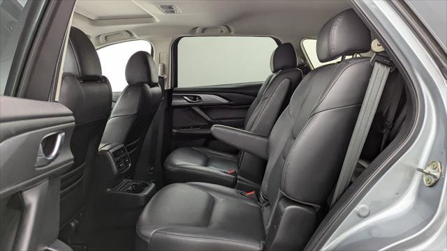 Used 2023 MAZDA CX-9 Touring image 17