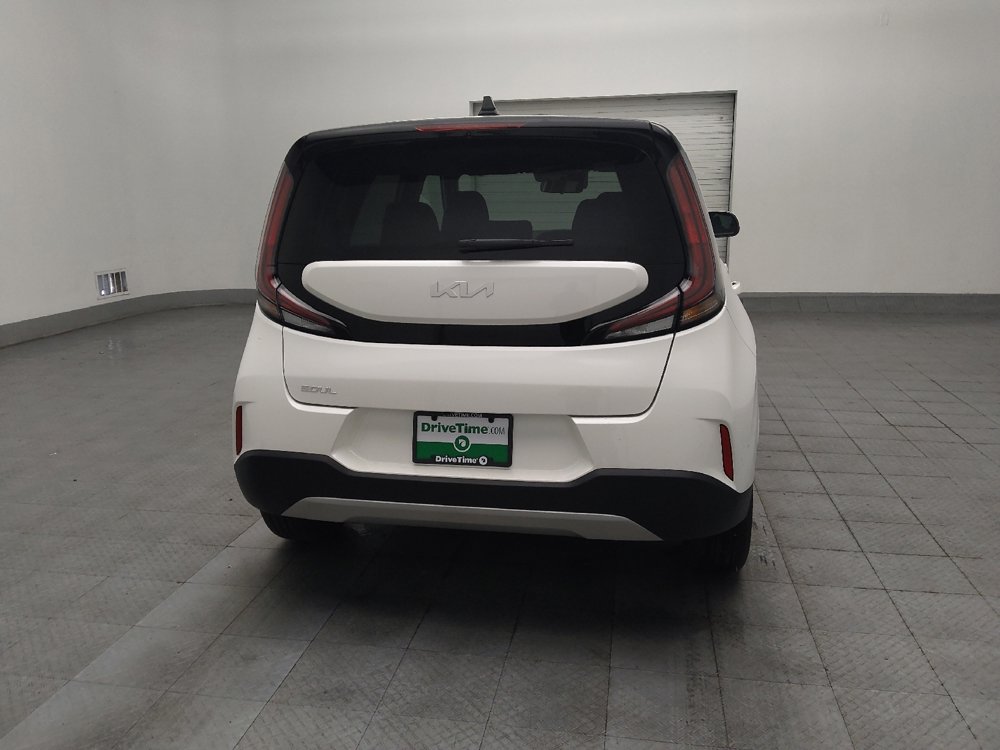 Used 2025 Kia Soul S FWD image 7