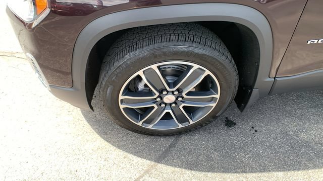 Used 2021 GMC Acadia SLT AWD/4WD image 29