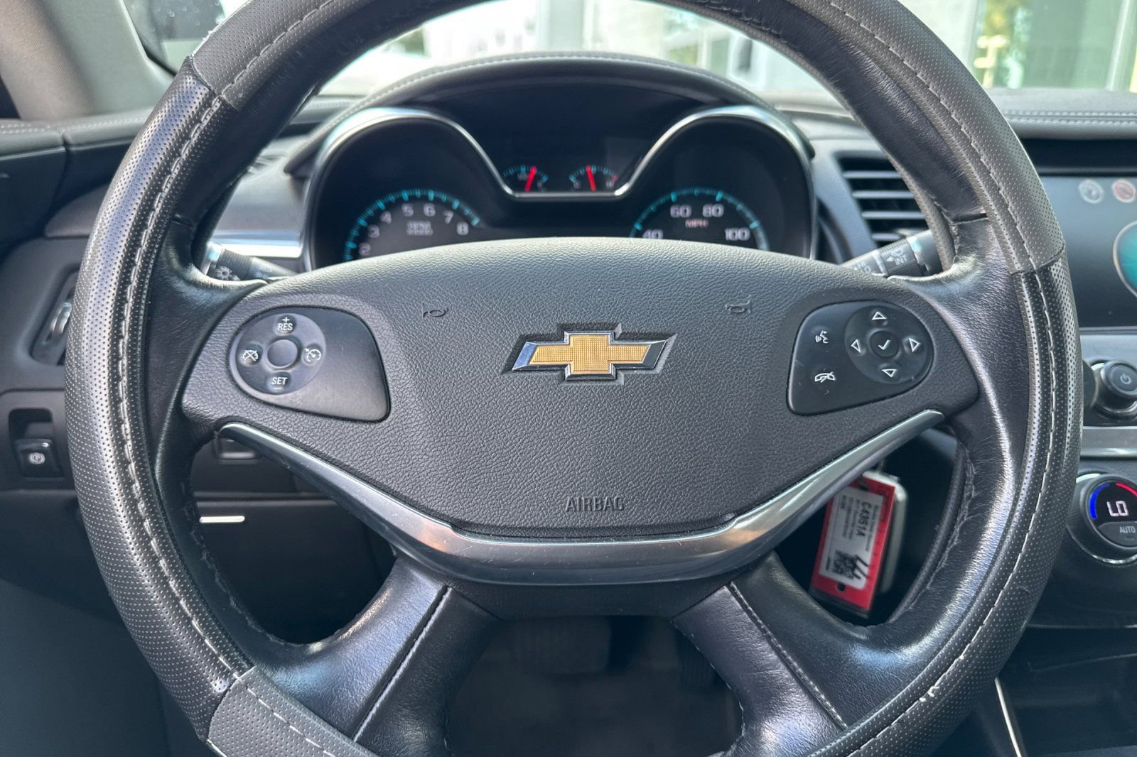 Used 2017 Chevrolet Impala LT image 31