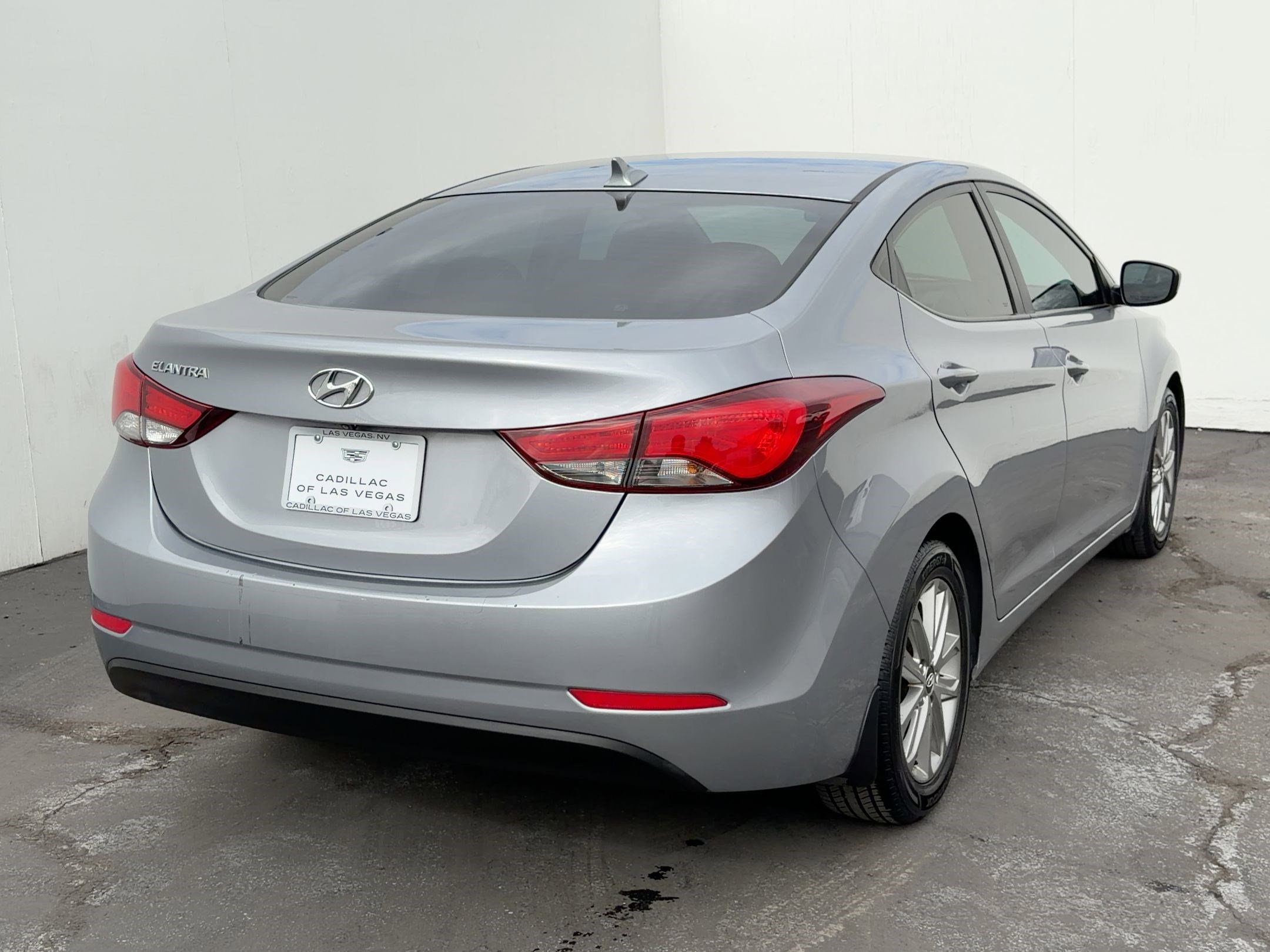 Used 2015 Hyundai Elantra SE w/ Option Group 02 image 6
