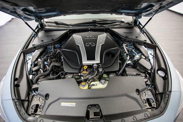 Used 2017 INFINITI Q60 Red Sport 400 image 13