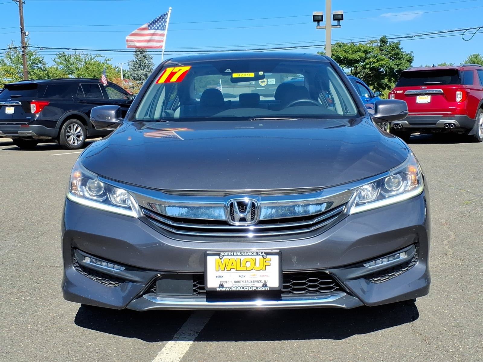 Used 2017 Honda Accord EX image 2
