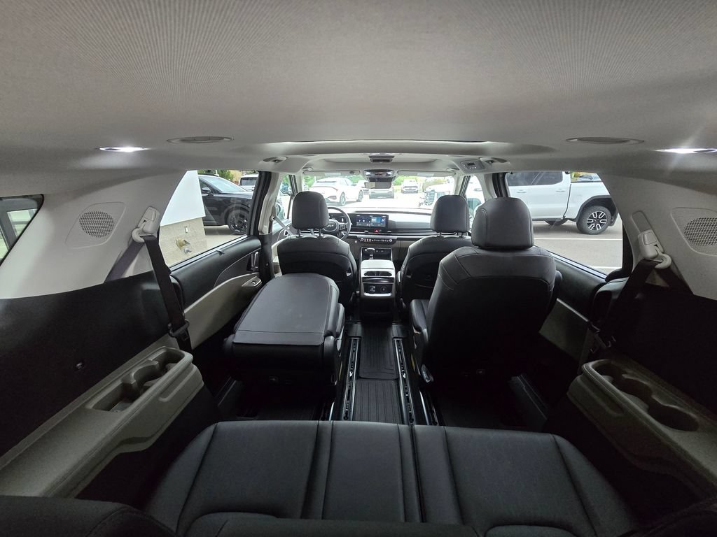 Certified 2026 Kia Carnival SX FWD image 19