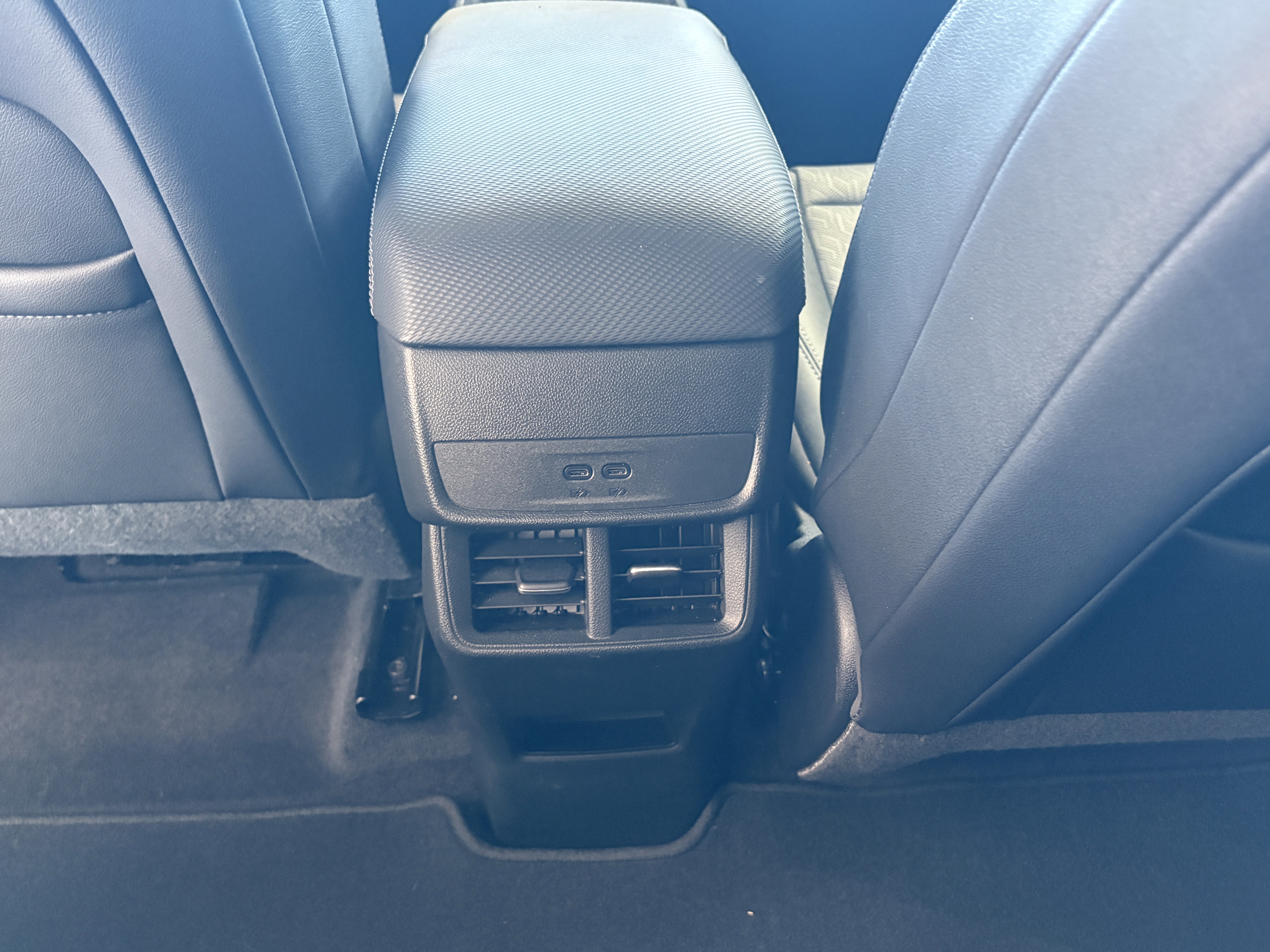Used 2025 Chevrolet Equinox LT w/ Convenience Package II FWD image 21