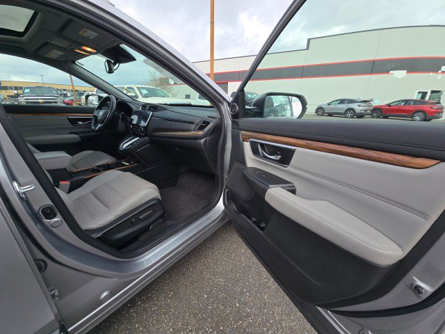 Used 2021 Honda CR-V Touring image 11