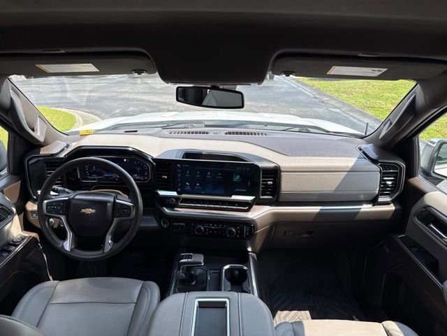 Used 2022 Chevrolet Silverado 1500 LTZ AWD/4WD image 25