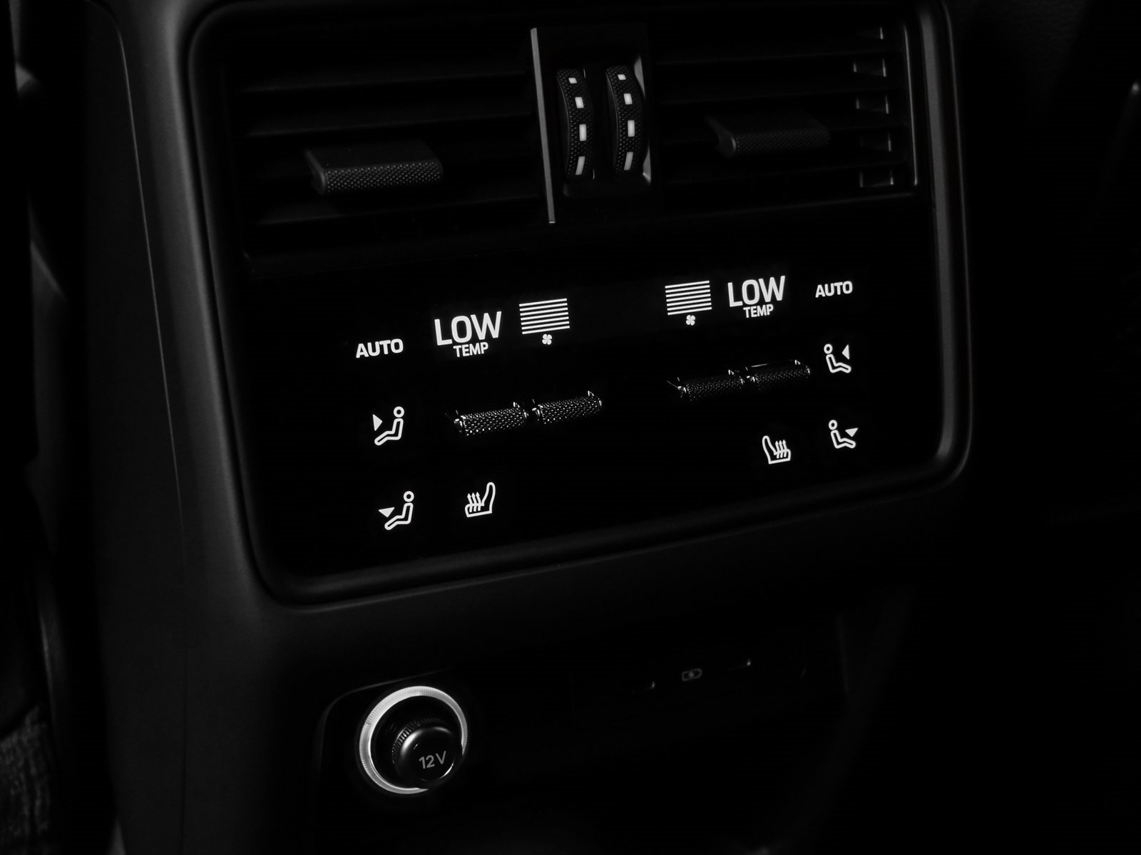 Used 2024 Porsche Cayenne Coupe image 43