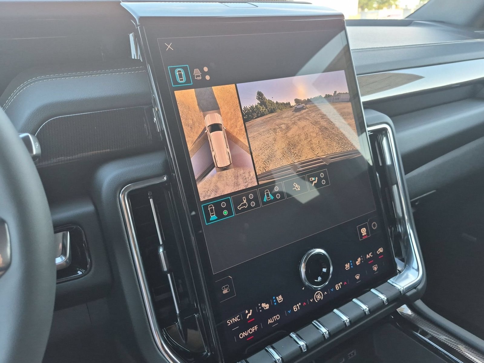 New 2027 GMC Yukon XL Elevation w/ Elevation Premium Package AWD/4WD image 19