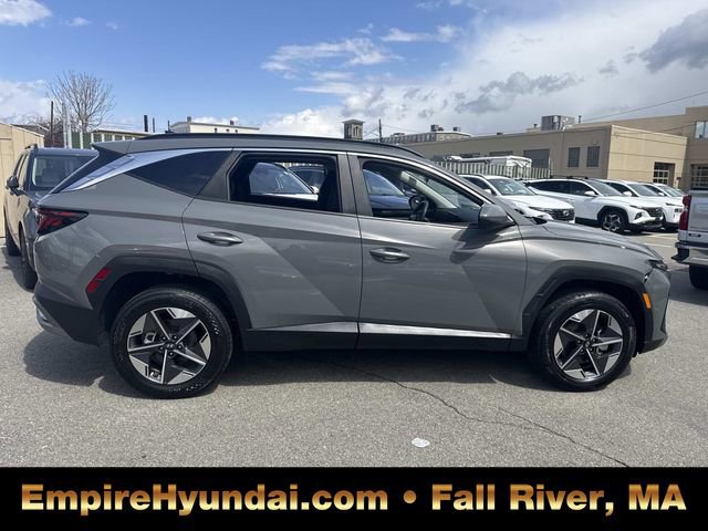 Used 2025 Hyundai Tucson SEL image 2