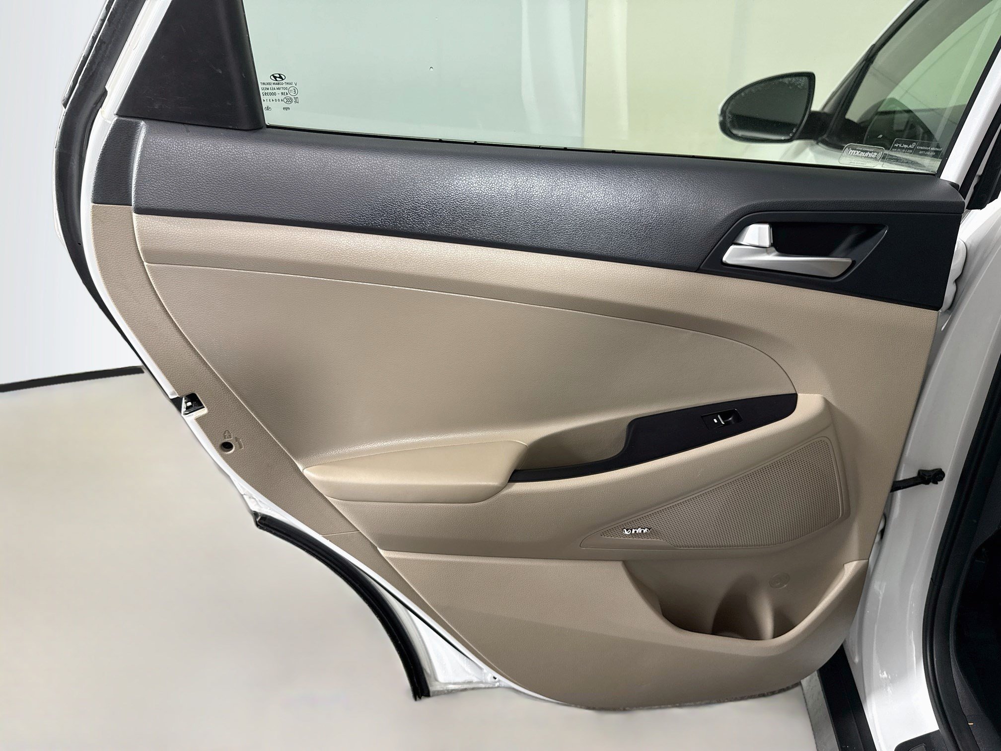 Used 2019 Hyundai Tucson Limited w/ Cargo Package AWD/4WD image 26