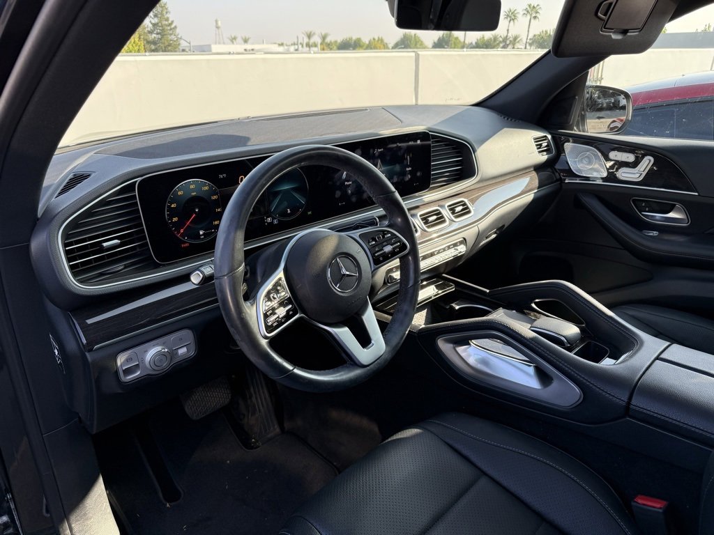 Used 2021 Mercedes-Benz GLE 350 4MATIC image 3