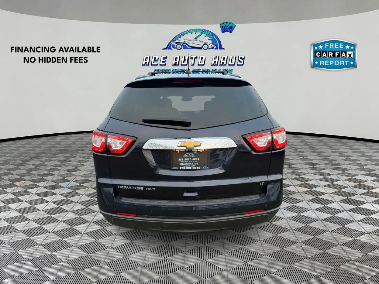 Used 2017 Chevrolet Traverse LT image 6