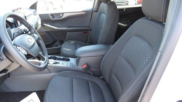 New 2025 Ford Escape Active w/ Cold Weather Package image 4