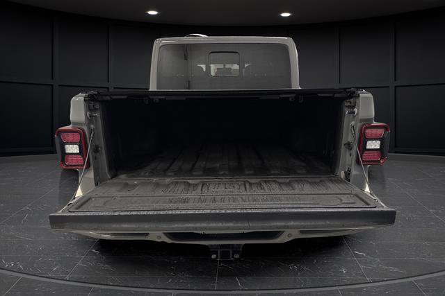 Used 2022 Jeep Gladiator Overland AWD/4WD image 13