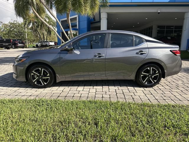 Used 2025 Nissan Sentra SV FWD image 32