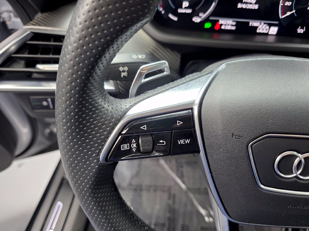 Used 2022 Audi e-tron GT Prestige AWD/4WD image 19