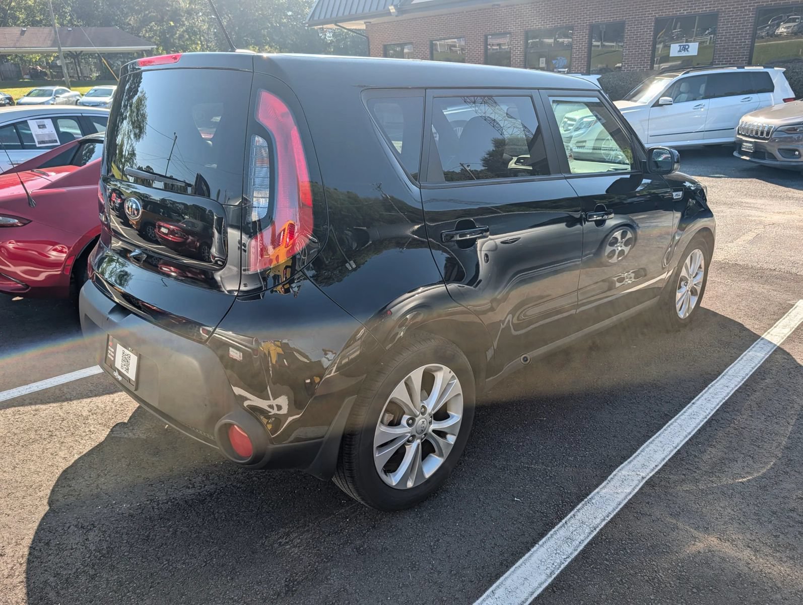 Used 2015 Kia Soul + FWD image 4