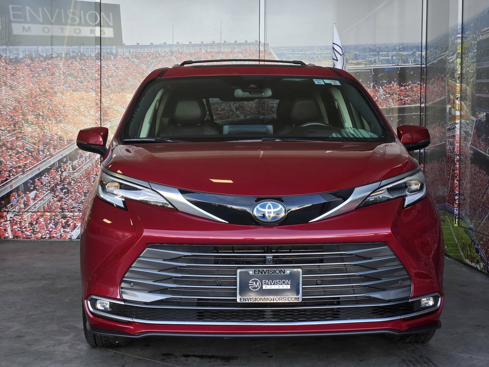 Certified 2022 Toyota Sienna Platinum image 3