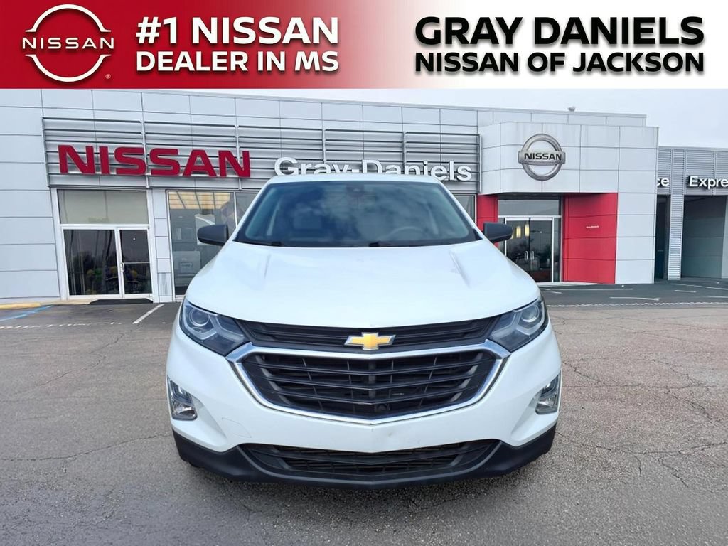 Used 2020 Chevrolet Equinox LS w/ LS Convenience Package FWD video 2