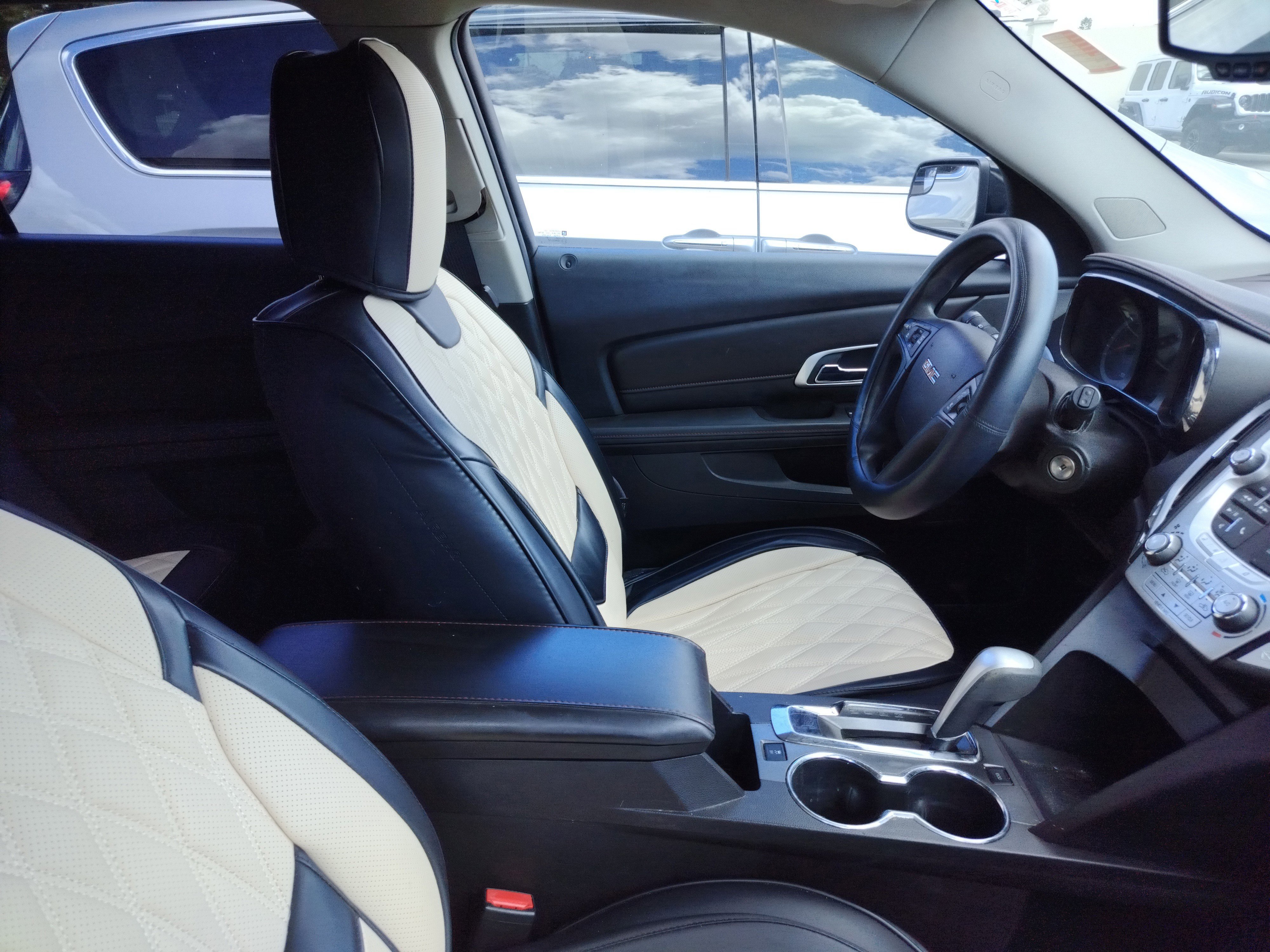 Used 2013 GMC Terrain SLE image 10