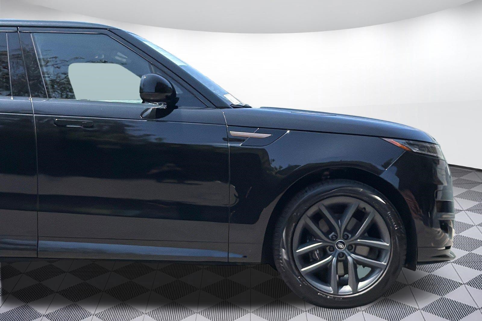 Used 2023 Land Rover Range Rover Sport SE Dynamic AWD/4WD image 34