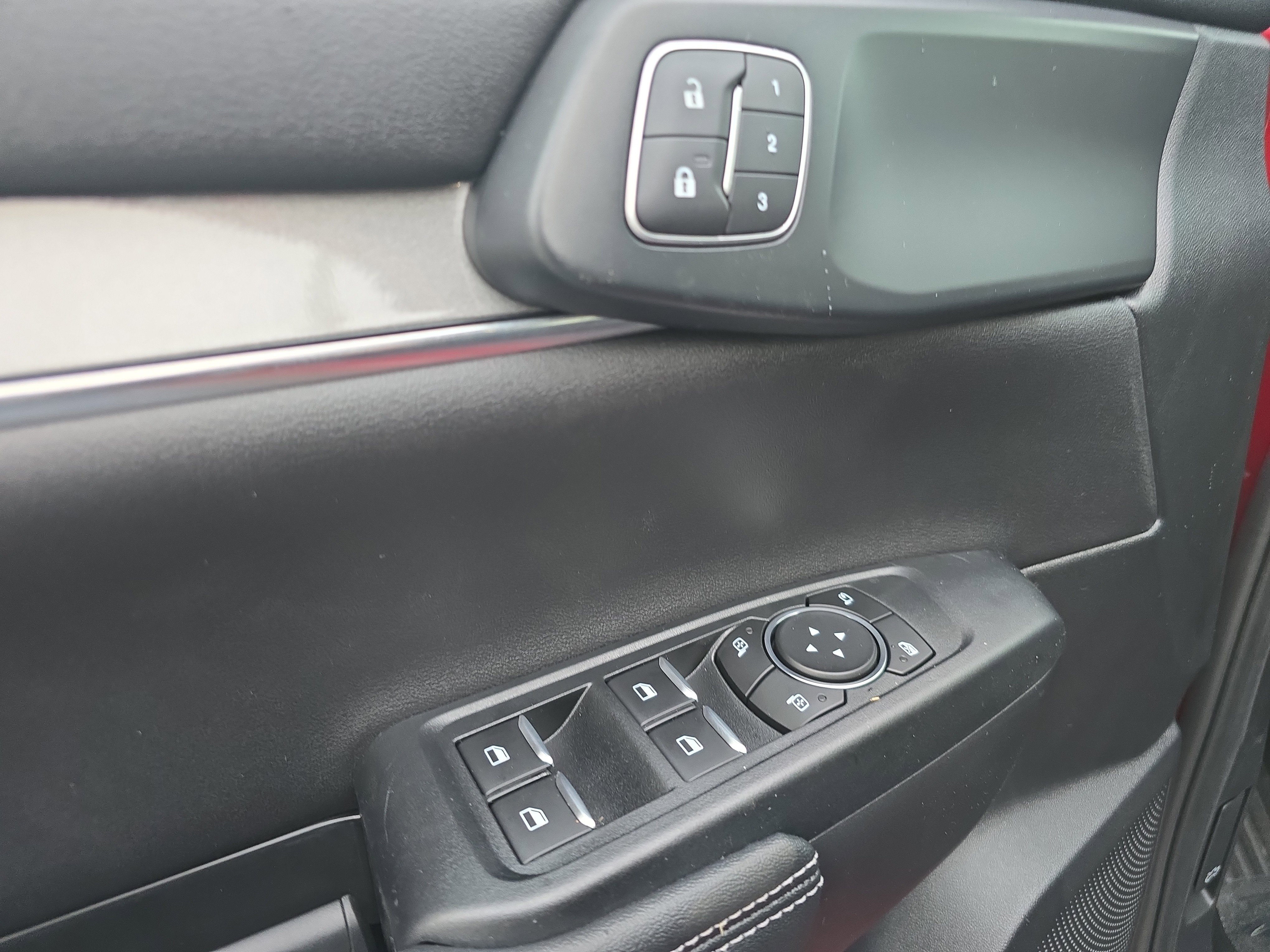 New 2025 Ford Ranger Lariat w/ Advanced Towing Package image 17